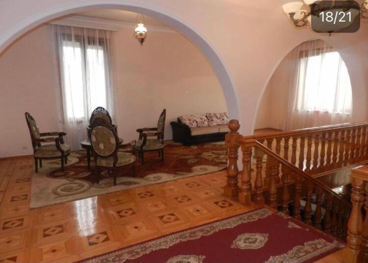 Hotel G I O Samtredia Esterno foto